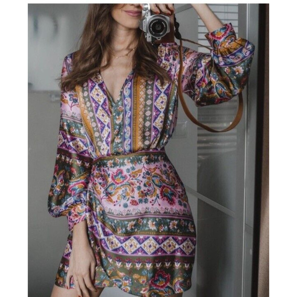 Zara Dresses & Skirts - NEW! Zara Womens M Short Satin Effect Surplice Neck Faux Wrap Mini Dress Floral